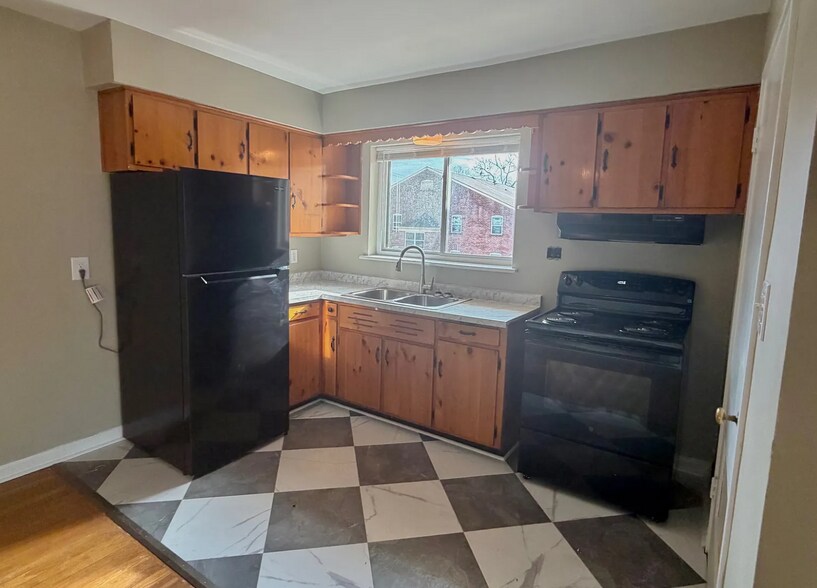 More Photos Of 3814-3816 Nanz Ave, Louisville Apartments For Sale