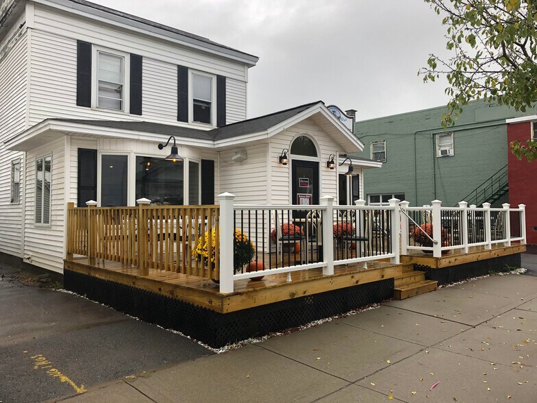 More Photos Of 132 Broadway, Fort Edward Restaurant For Sale