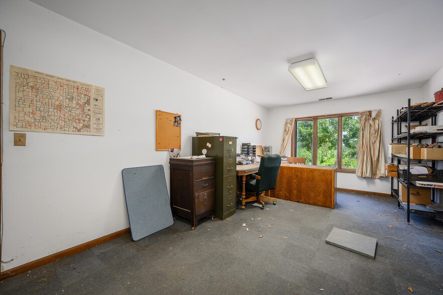 More Photos Of 101 E Main St, Lake Zurich Garden Center For Sale