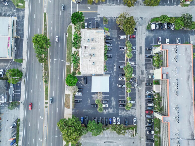 More Photos Of 5300 N Federal Hwy, Fort Lauderdale Office For Sale