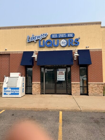 More Photos Of 28950 Rte. 120, Lakemoor Storefront Retail Office For Lease