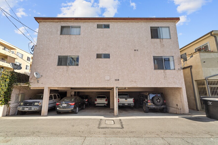 More Photos Of 1518 10th St, Santa Monica Apartments For Sale