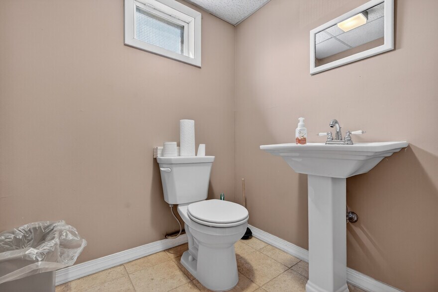 More Photos Of 1 W Main St, Marlton Office For Sale