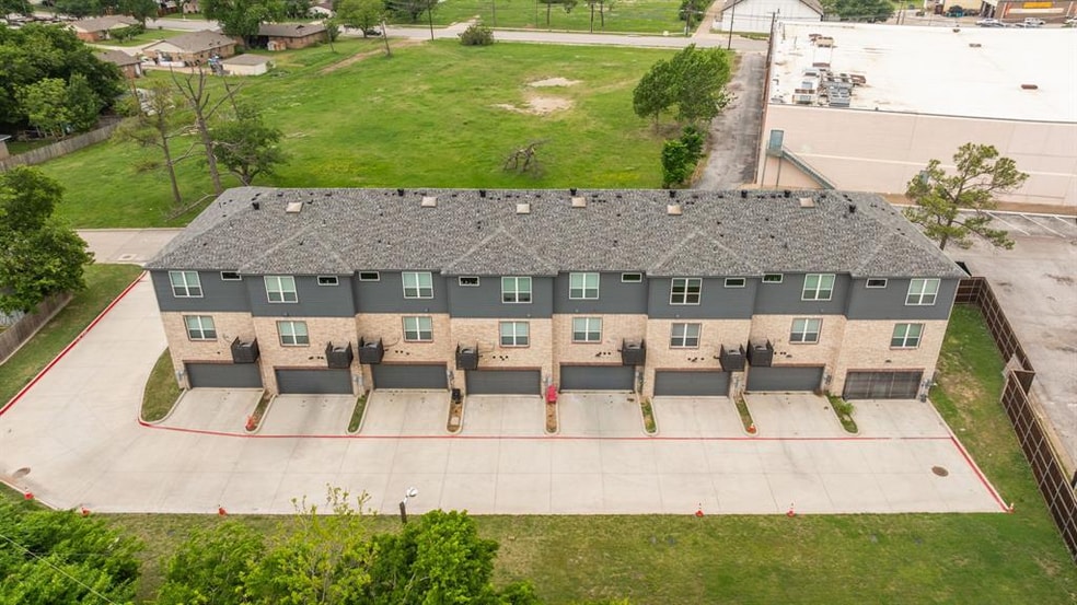 More Photos Of 1601 Mignon Dr, Arlington Apartments For Sale