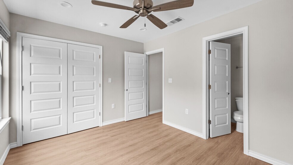 More Photos Of 6702 University Ave, Texarkana Apartments For Sale