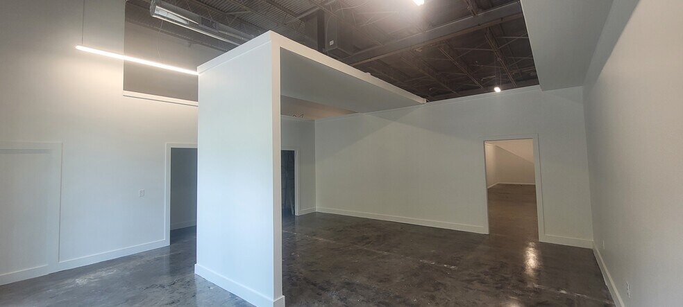 More Photos Of 800 Lambert Dr NE, Atlanta Loft Creative Space For Lease