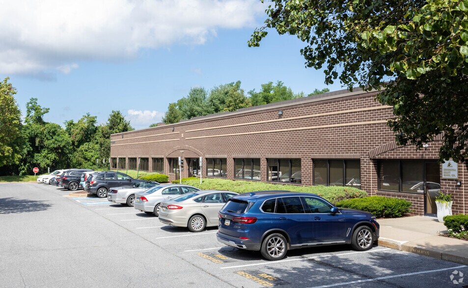 More Photos Of 3600 Crondall Ln, Owings Mills Light Manufacturing For Lease
