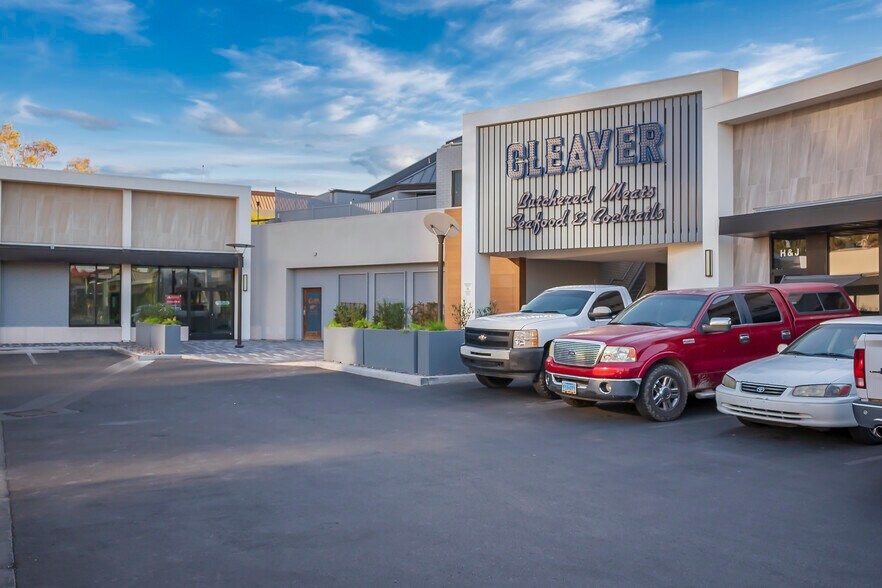 More Photos Of 3900-3910 Paradise Rd, Las Vegas Storefront Retail Office For Lease