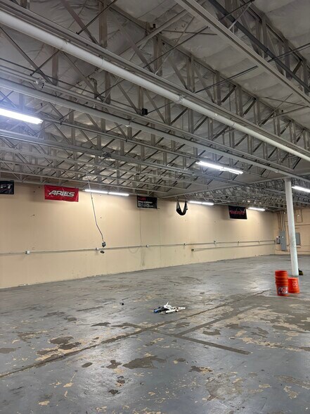 More Photos Of 1016 Clare Ave, West Palm Beach Industrial For Lease