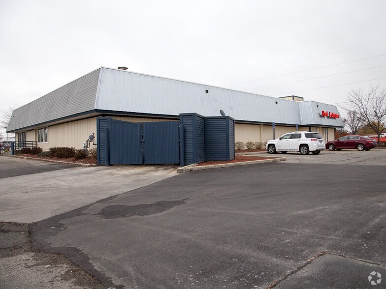 More Photos Of 3217 N Vermilion St, Danville Restaurant For Sale