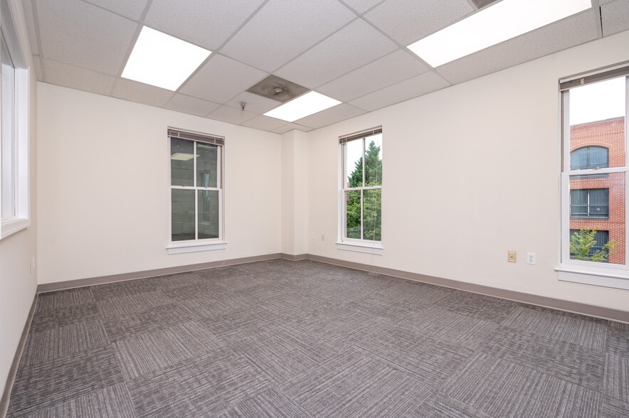 More Photos Of 125 West St, Annapolis Office For Lease