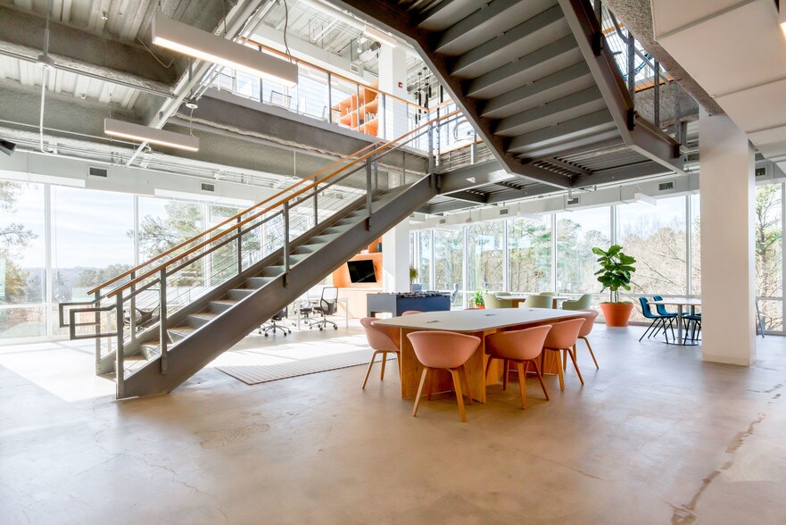 More Photos Of 1011 S Hamilton Rd, Chapel Hill Office For Lease