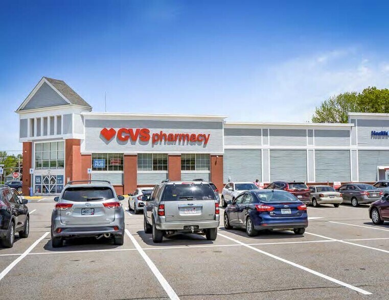 More Photos Of 1479 Newman Ave, Seekonk General Retail For Sale