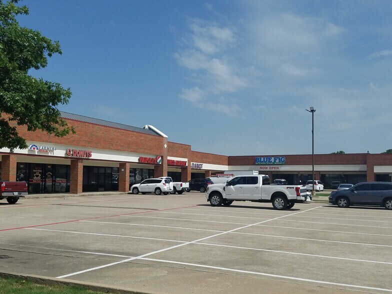 More Photos Of 4101 E Park Blvd, Plano Storefront For Lease