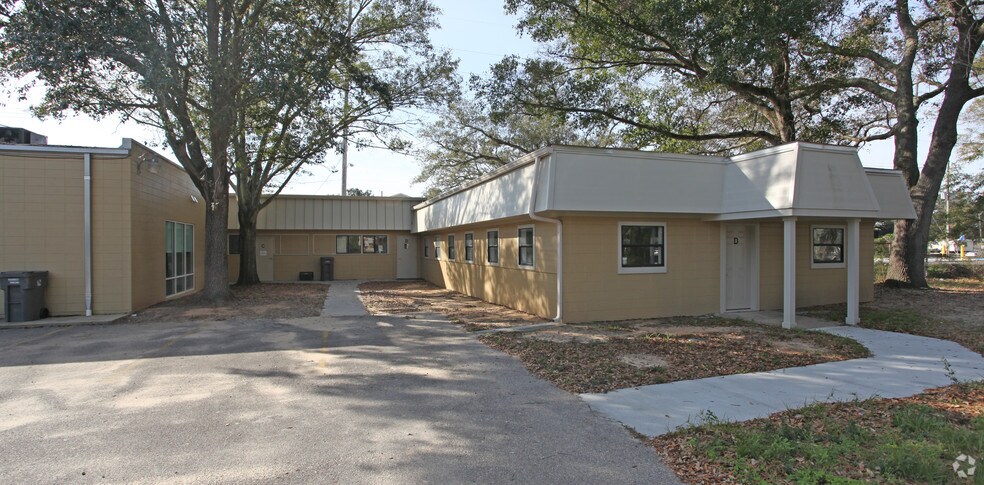More Photos Of 2030 Pass Rd, Biloxi Office For Sale