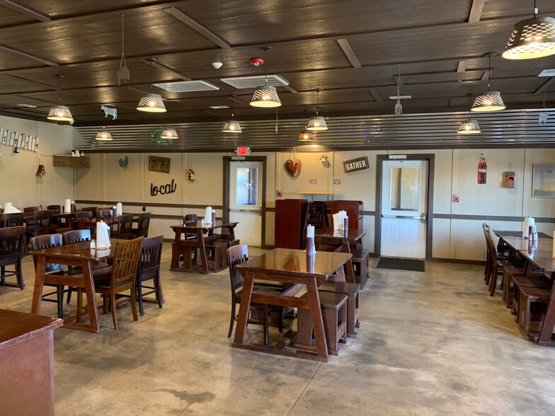 More Photos Of 139 Lemmons Ln, Gaffney Restaurant For Sale
