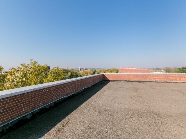 More Photos Of 1051 Broad St, Augusta Storefront For Sale