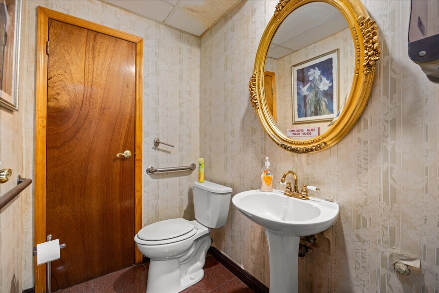 More Photos Of 1120 Brighton Beach Ave, Brooklyn Apartments For Sale