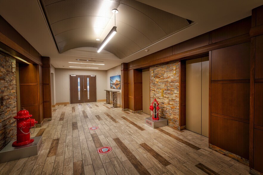 More Photos Of 611 Chestnut St, Chattanooga Loft Creative Space For Lease