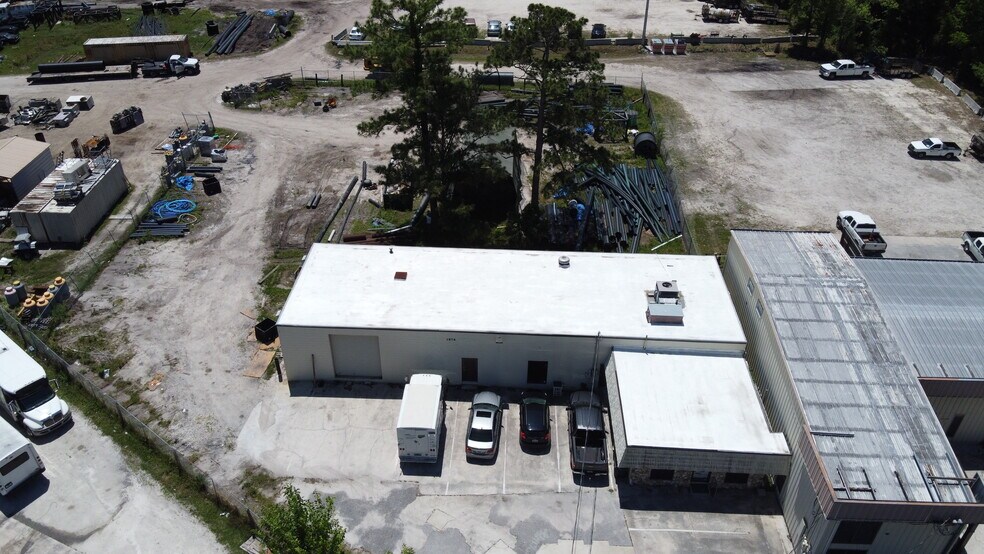 More Photos Of 1876 Everlee Rd, Jacksonville Light Distribution For Lease