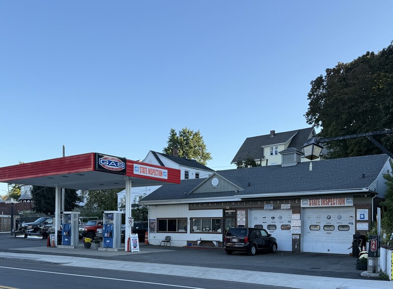 More Photos Of 474 Ferry St, Everett Service Station For Sale