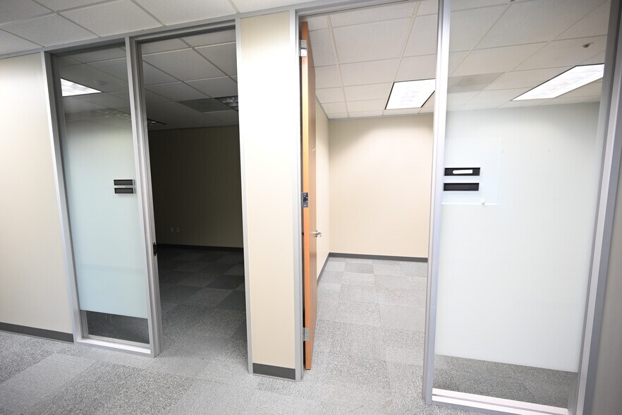More Photos Of 16055 Space Center Blvd, Houston Office For Lease
