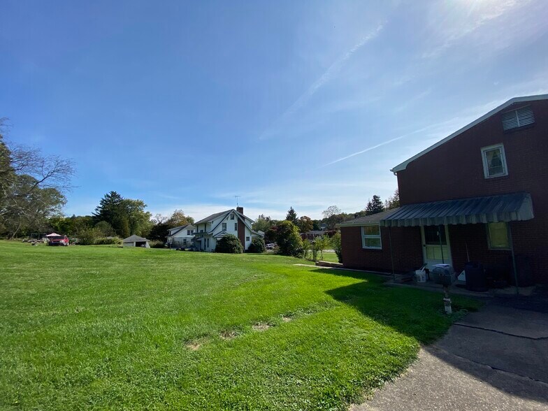 More Photos Of 2498 – 2530 South Park, Bethel Park Land For Sale