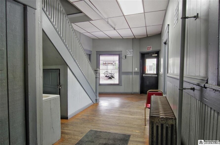 More Photos Of 1414 E 2nd St, Jamestown Flex For Sale