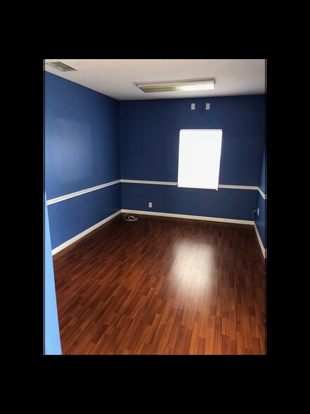 More Photos Of 1136-1138 Cypress Glen Cir, Kissimmee Medical For Sale