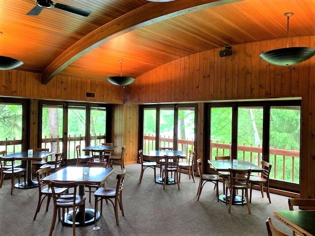 More Photos Of 1325 E Columbia River Hwy, Troutdale Restaurant For Sale