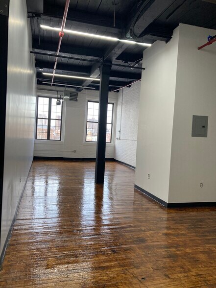 More Photos Of 432 Austin Pl, Bronx Flex For Lease