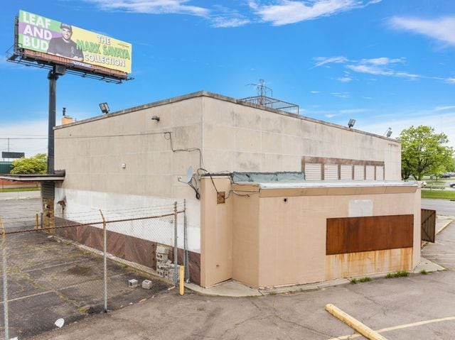 More Photos Of 16301 W Eight Mile Rd, Detroit Freestanding For Sale