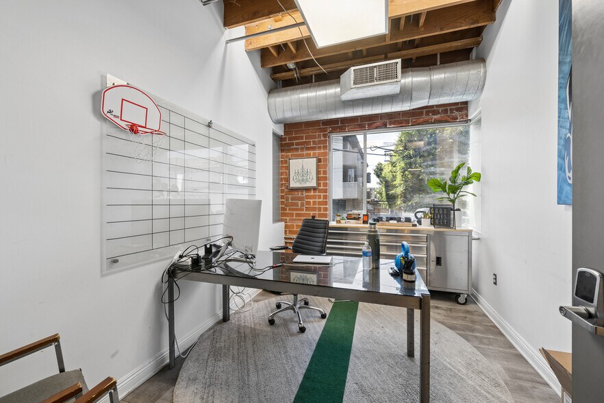 More Photos Of 7966 Beverly Blvd, Los Angeles Loft Creative Space For Lease