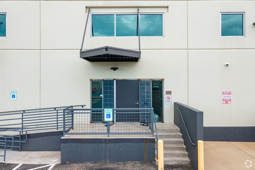 More Photos Of 6450 Gunpark Dr, Boulder Office For Lease