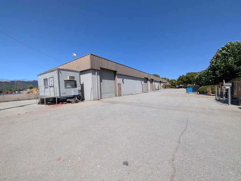 More Photos Of 230 Mayock Rd, Gilroy Warehouse For Lease