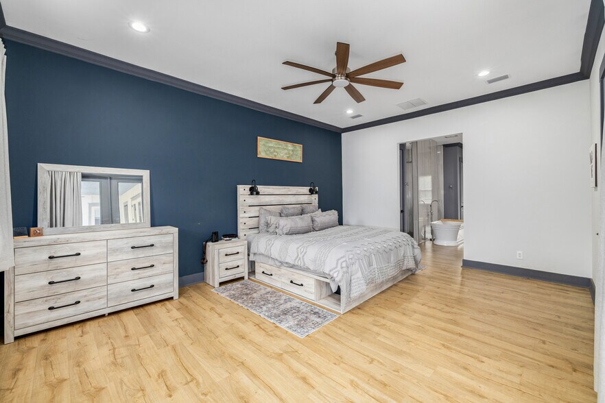 More Photos Of 6012 Long Branch Rd, Jacksonville Horse Stables For Sale