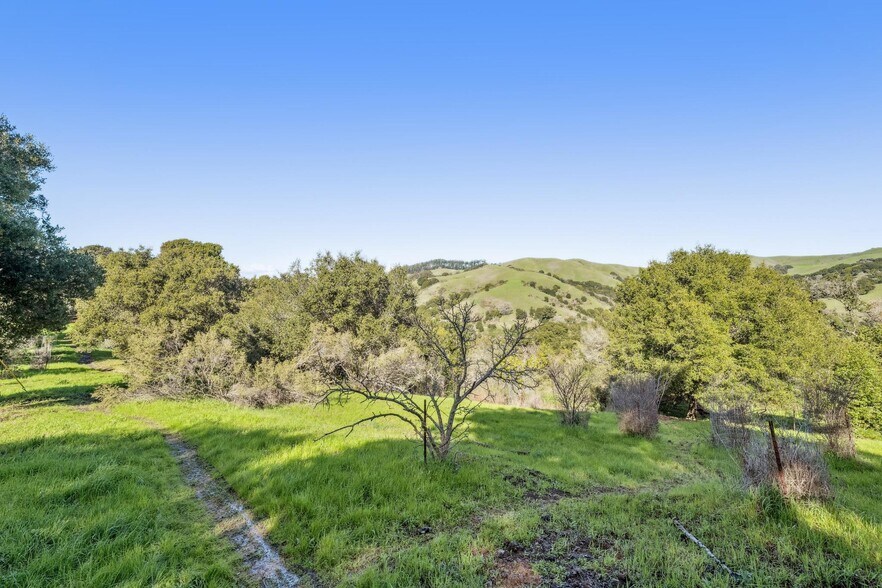 More Photos Of 0 Fairview Rd, Richmond Land For Sale