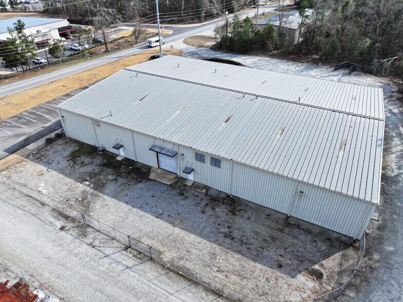 More Photos Of 6975 Flat Rock Rd, Midland Warehouse For Lease