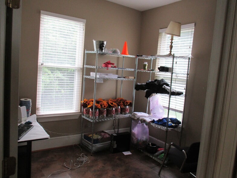 More Photos Of 124 Wells Ave NW, Roanoke Office Residential For Sale