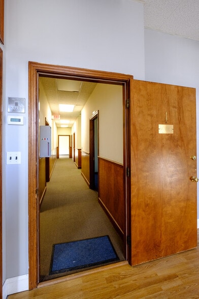 More Photos Of 397-399 Main St, Medford Office For Lease