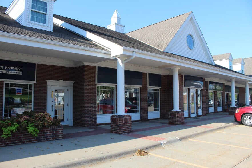 More Photos Of 3520 Village Dr, Lincoln Freestanding For Lease