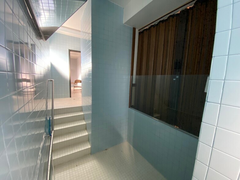 More Photos Of 7045 Farralone Ave, Canoga Park Religious Facility For Sale