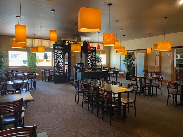 More Photos Of 162 N 6th St, Lander Specialty For Sale