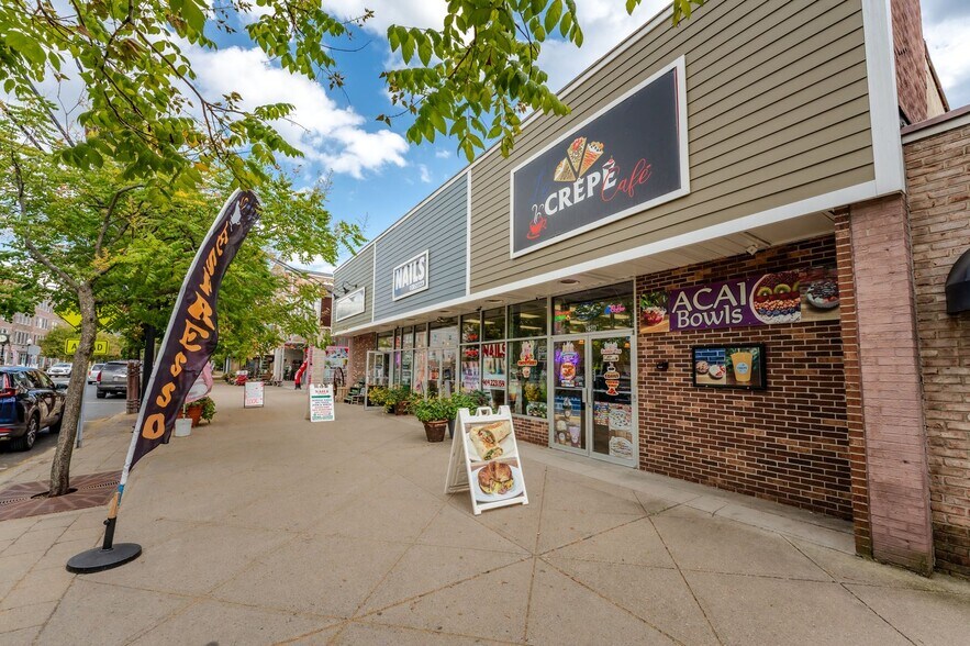 More Photos Of 25 E Washington Ave, Washington Storefront For Sale