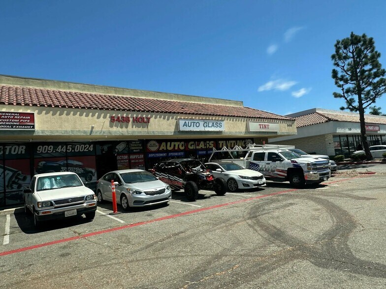 Primary Photo Of 5436 Holt Blvd, Montclair Auto Repair For Lease