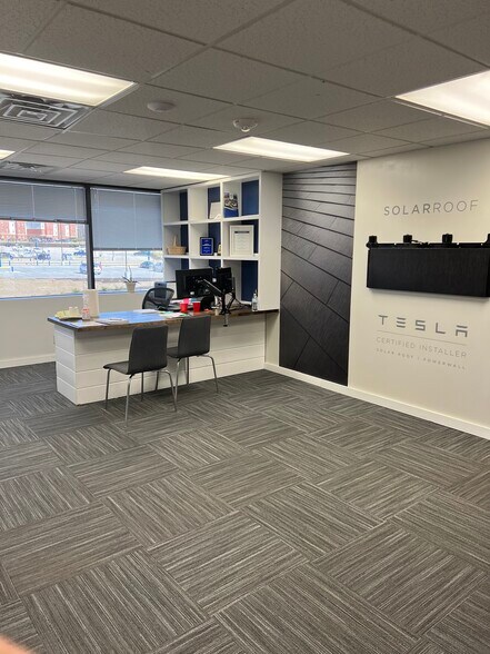 More Photos Of 301 S 70th St, Lincoln Office For Lease