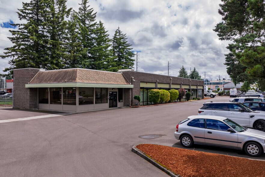 Primary Photo Of 2450 NW Eleven Mile Ave, Gresham Distribution For Sale