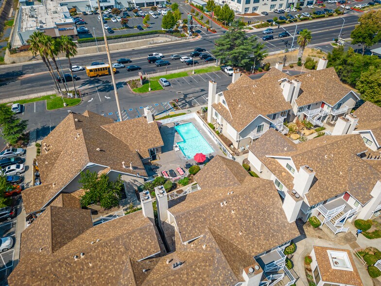 More Photos Of 1530 Howe Ave, Sacramento Hotel For Sale