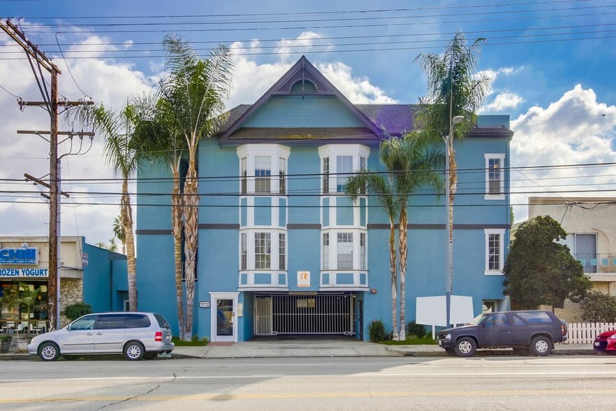 More Photos Of 11712 Moorpark St, Studio City Loft Creative Space For Lease