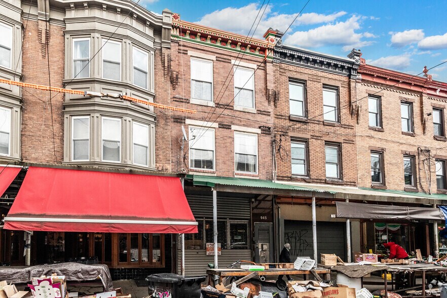 More Photos Of 945 S 9th St, Philadelphia Storefront Retail Residential For Lease